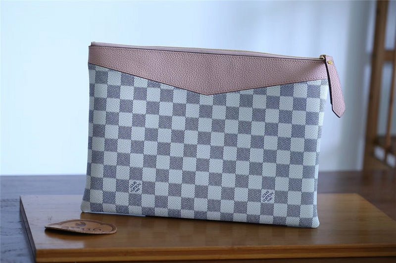 I W Fashion Lu-Vi bags - 9326