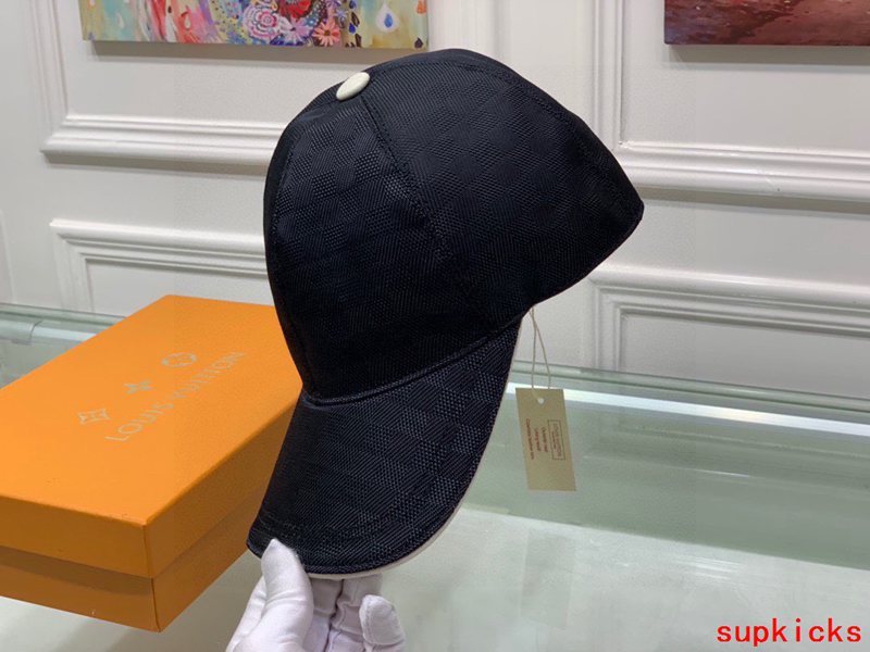 Louis Vuitton Luxury Cap
