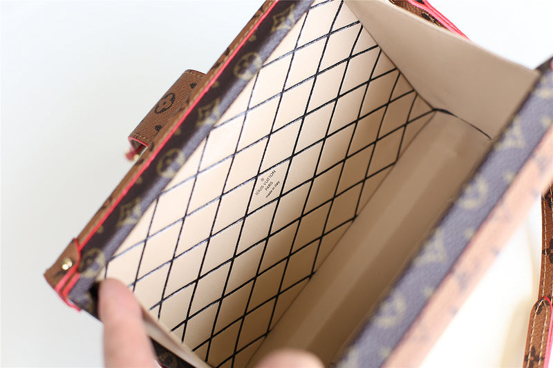 I W Fashion Lu-Vi bags - 8220