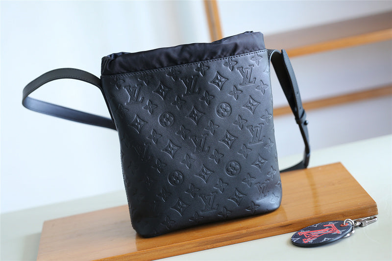 I W Fashion Lu-Vi bags - 10488
