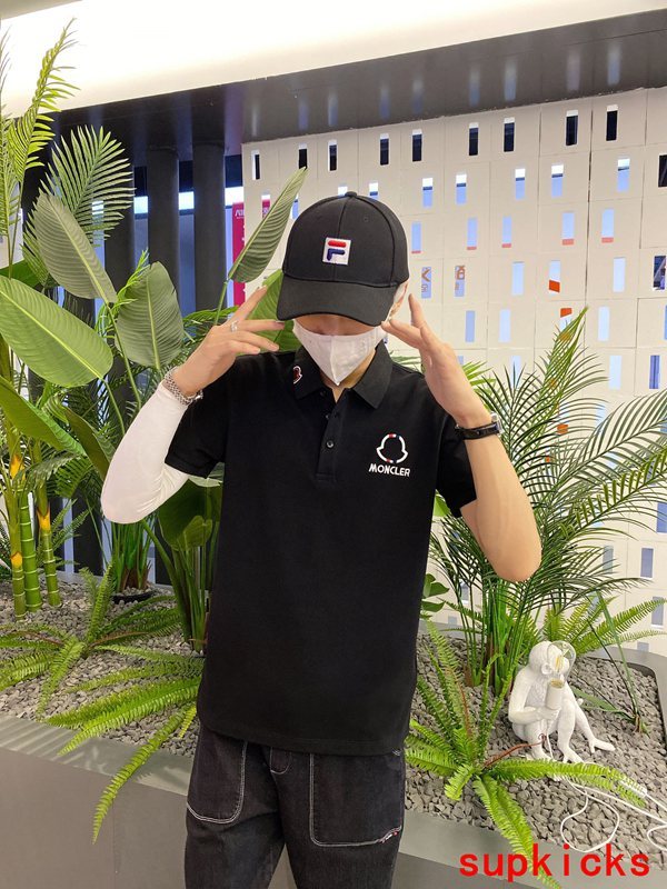 Moncler Luxury Cloth