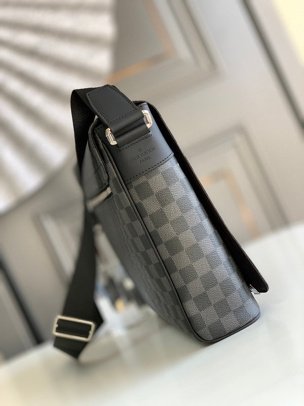 I W Fashion Lu-Vi Bags - 16950