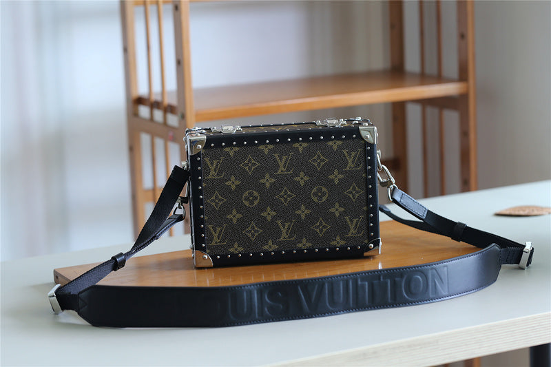 I W Fashion Lu-Vi bags - 10188