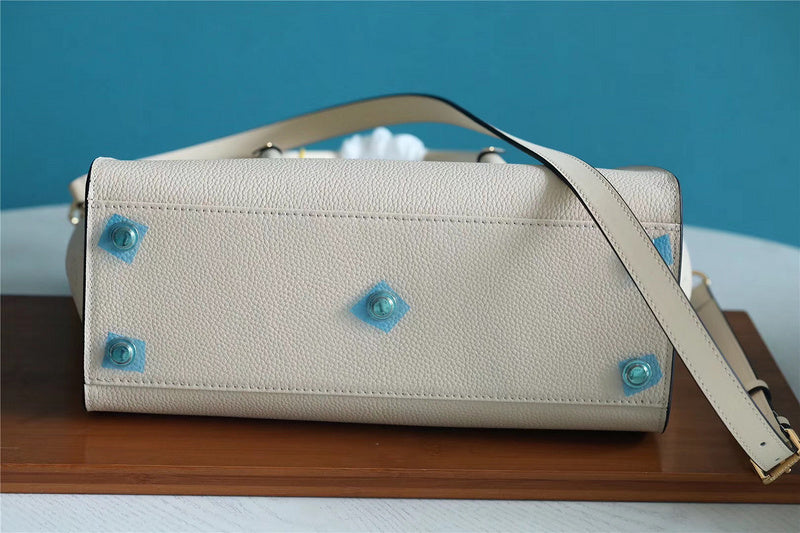 I W Fashion Lu-Vi bags - 8663