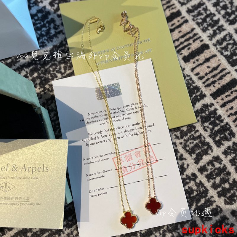 Van Cleef & Arples Jewelry