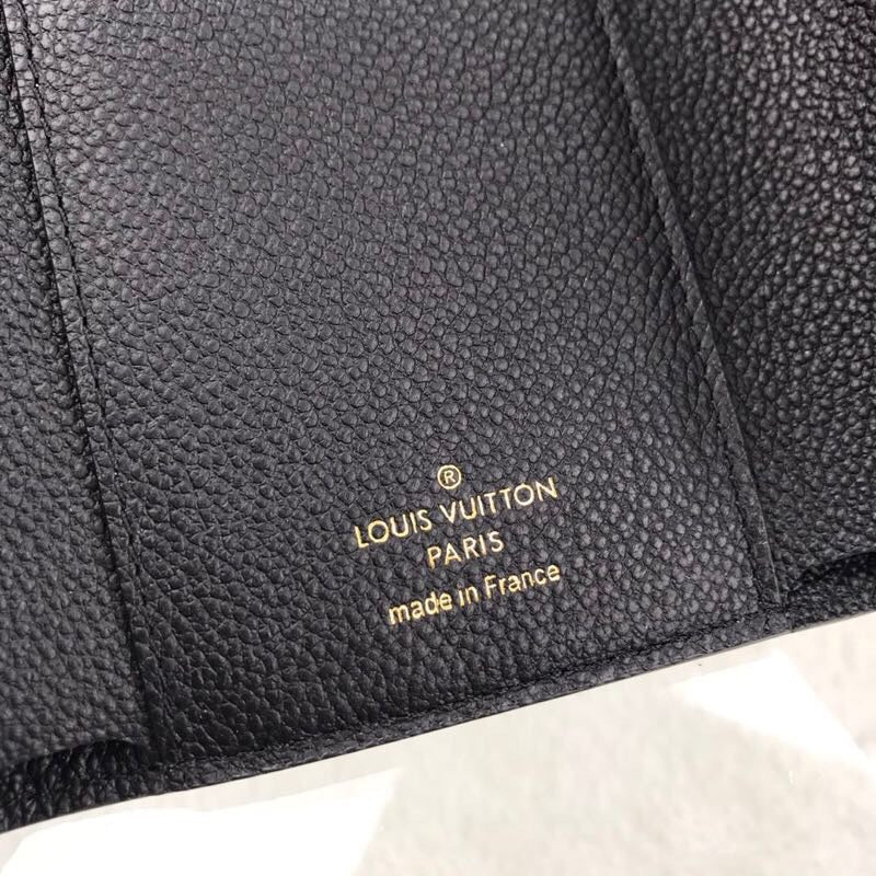 I W Fashion Lu-Vi bags - 8990