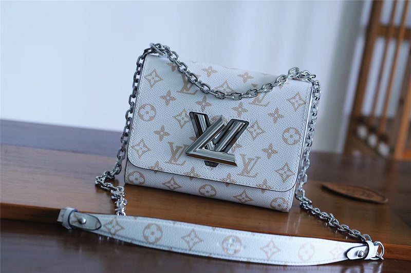 I W Fashion Lu-Vi bags - 8443