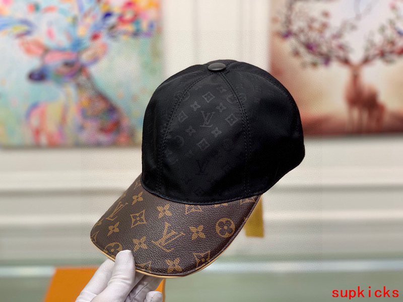 Louis Vuitton Luxury Cap