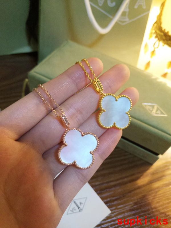 Van Cleef & Arples Jewelry