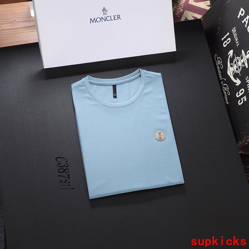 Moncler Luxury Cloth
