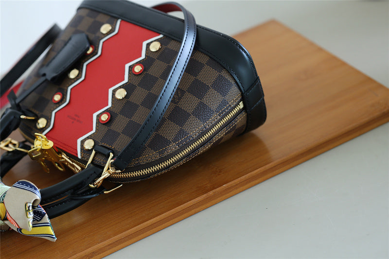 I W Fashion Lu-Vi bags - 8262