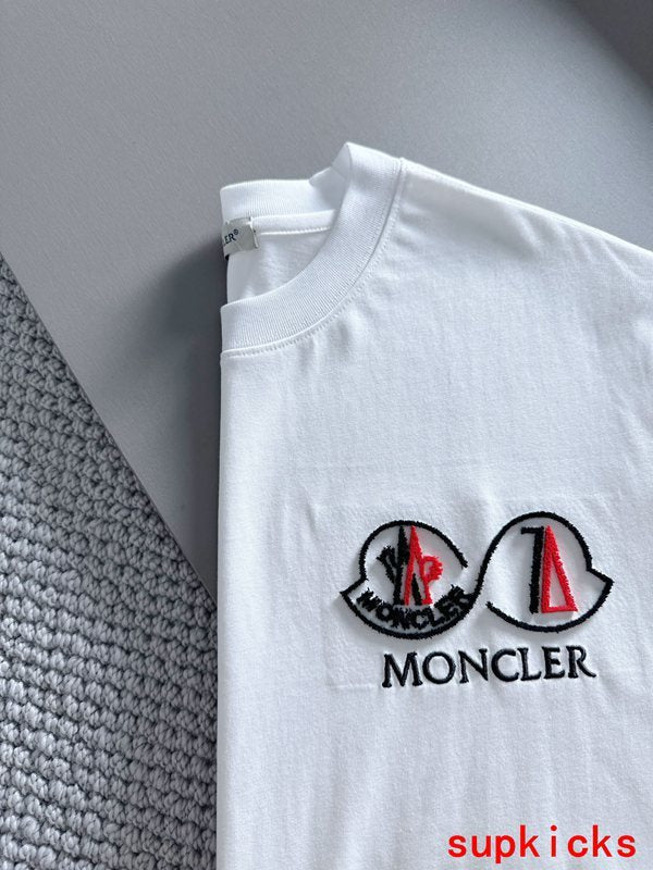 Moncler Luxury Cloth