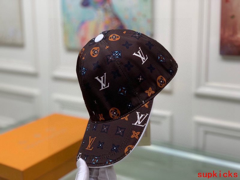 Louis Vuitton Luxury Cap