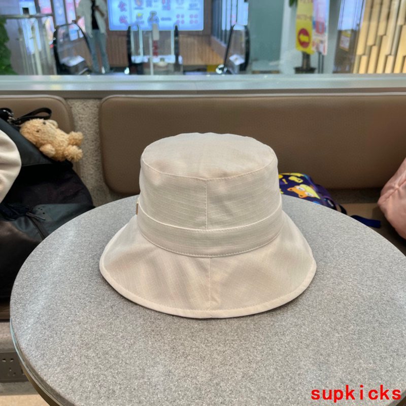 Louis Vuitton Luxury Cap
