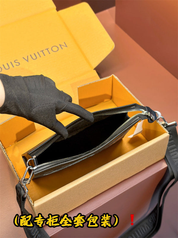 PHA - LOV Bags - 039