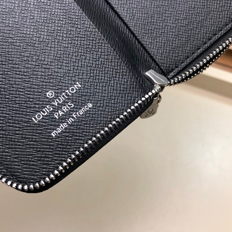 I W Fashion Lu-Vi bags - 10886