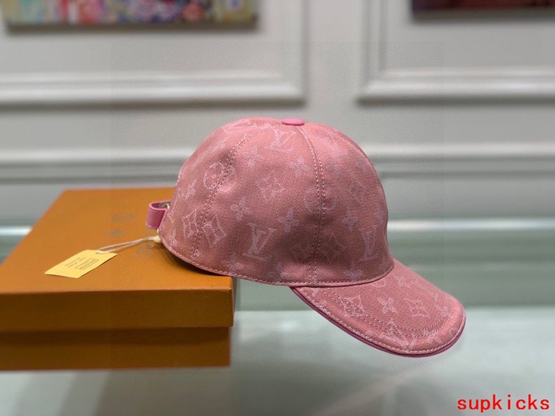 Louis Vuitton Luxury Cap