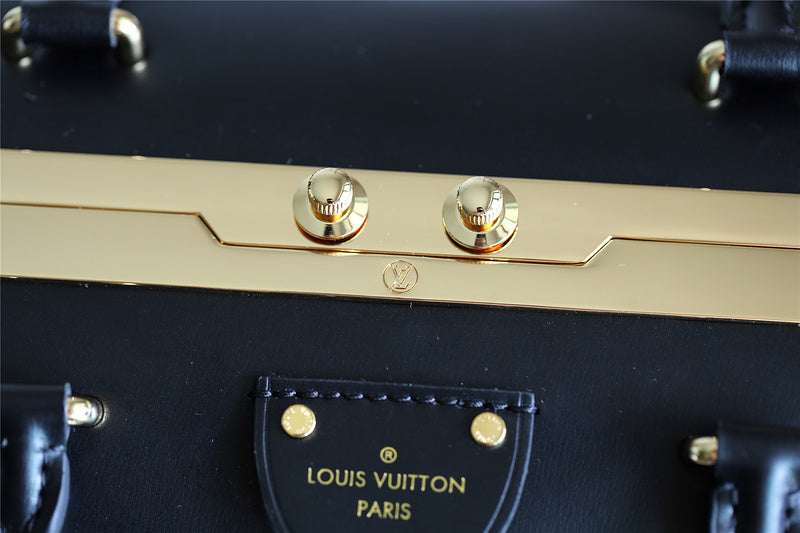 I W Fashion Lu-Vi bags - 8180