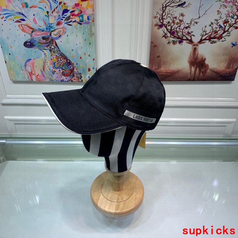 Louis Vuitton Luxury Cap