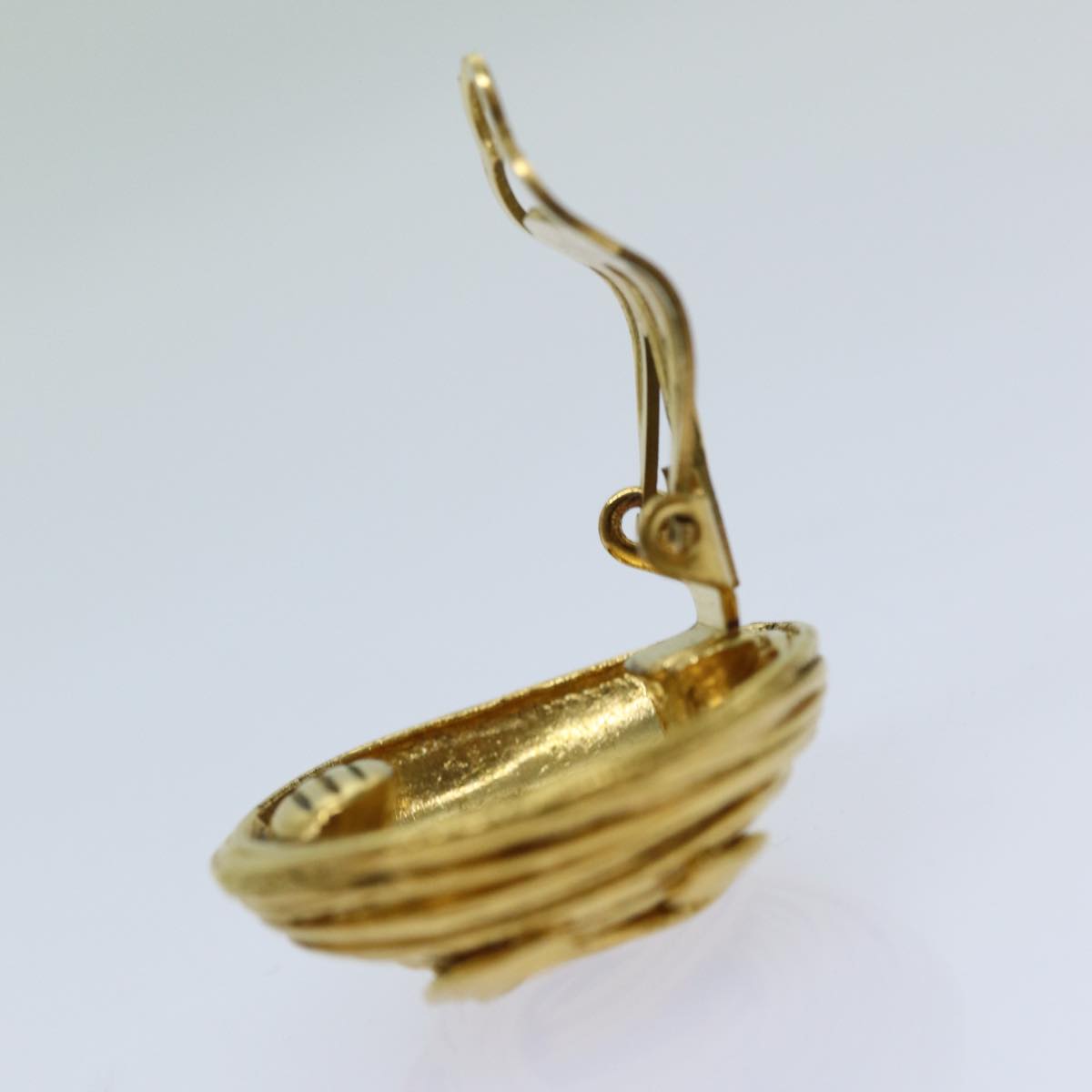 Chanel COCO Mark Earring One Side Only Gold Tone CC Auth ar11596B