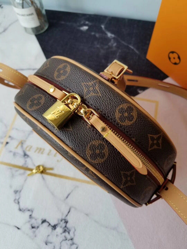 I W Fashion Lu-Vi bags - 17895