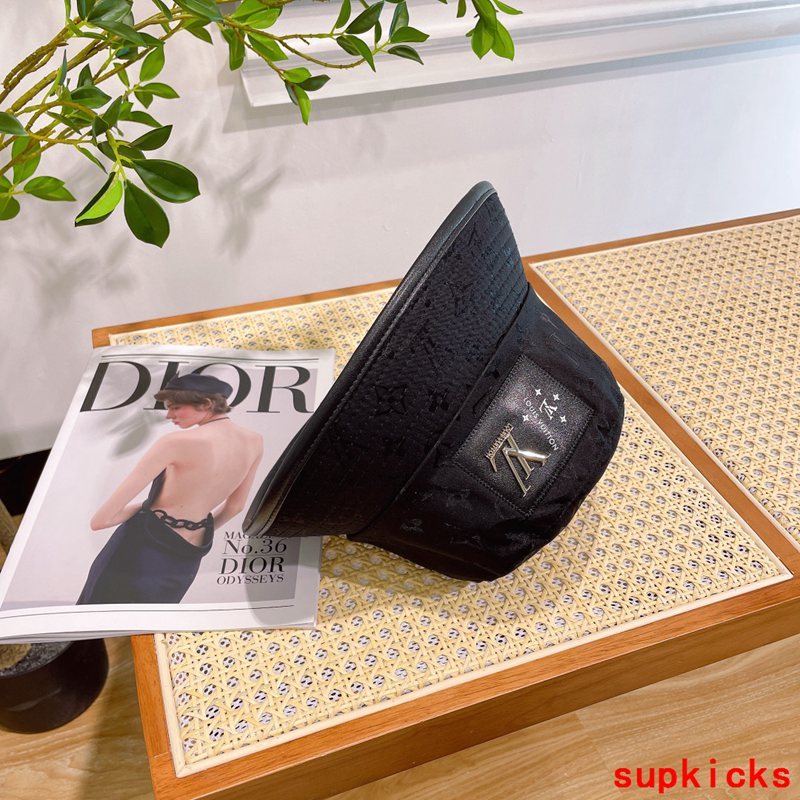 Louis Vuitton Luxury Cap