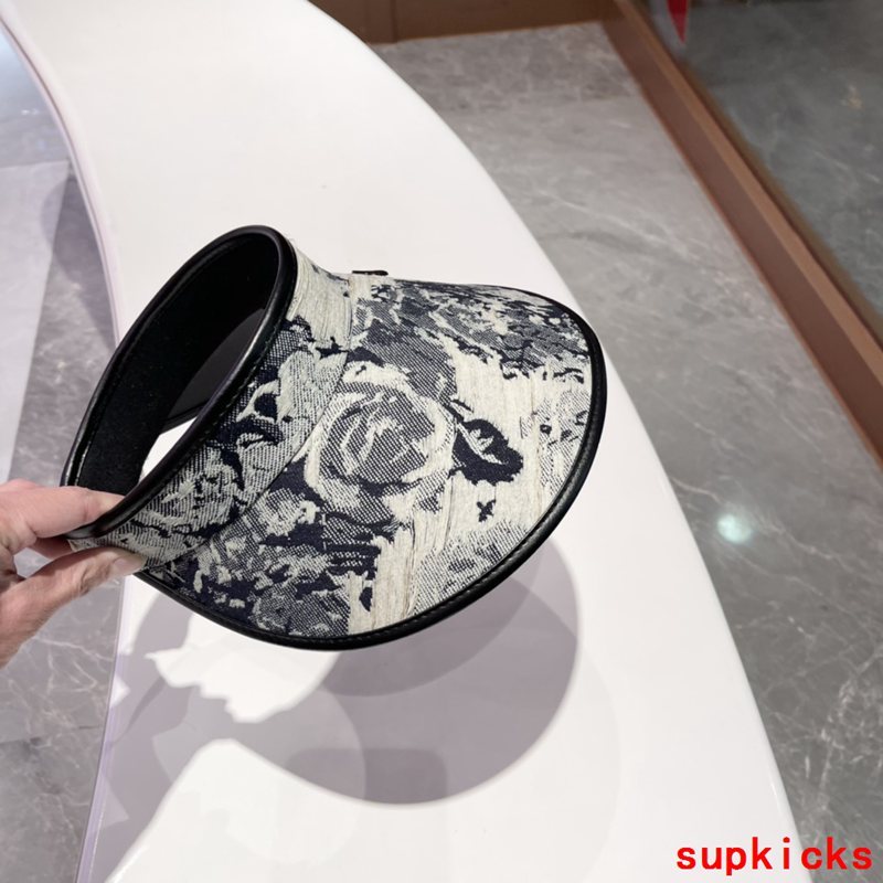 Louis Vuitton Luxury Cap