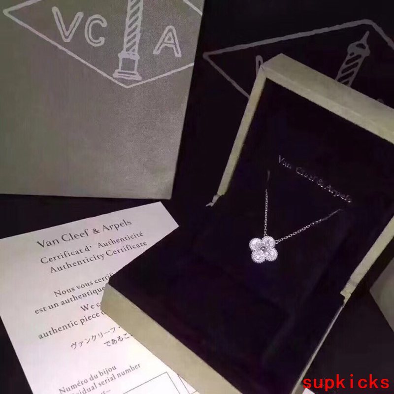 Van Cleef & Arples Jewelry
