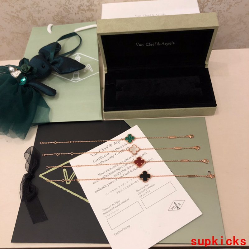 Van Cleef & Arples Jewelry