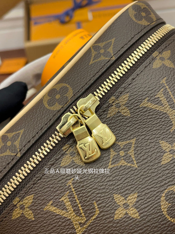 I W Fashion Lu-Vi bags - 17228