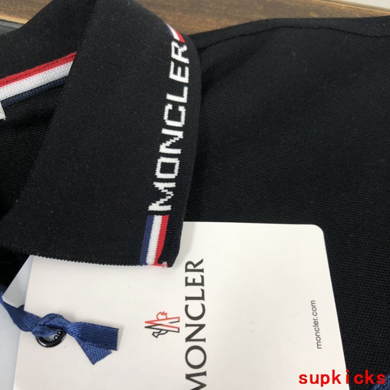 Moncler Luxury Cloth