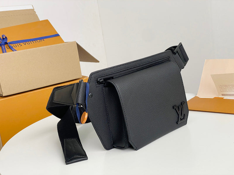 I W Fashion Lu-Vi bags - 17582