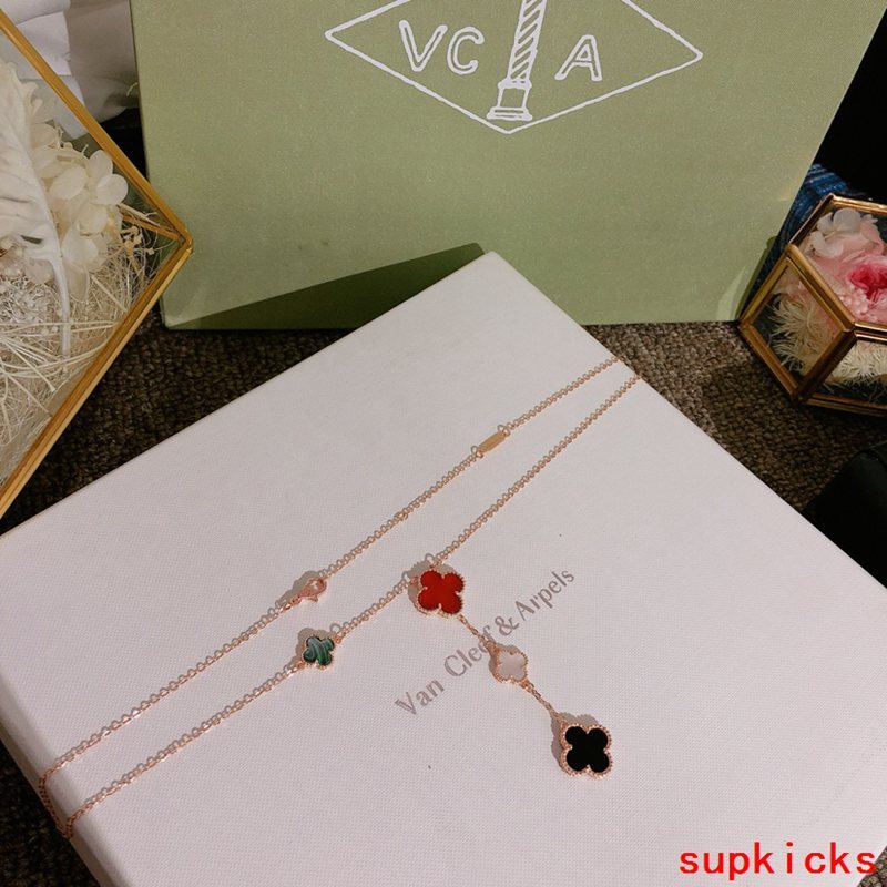 Van Cleef & Arples Jewelry