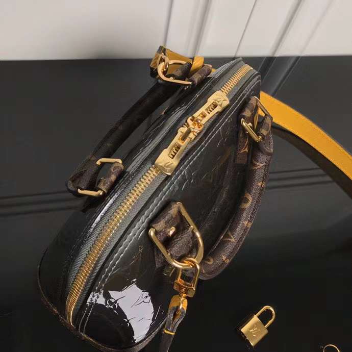 LOV2 Bags - Luxurious Bags  782