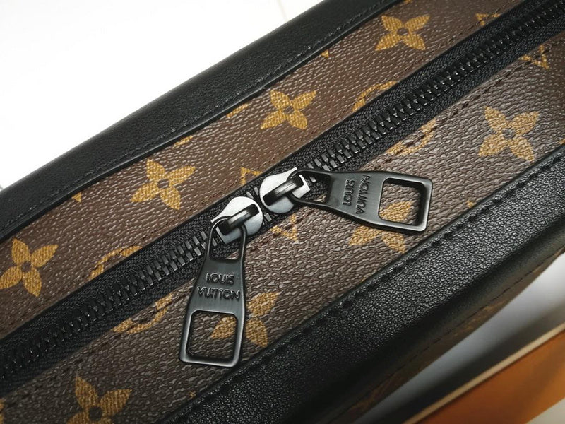 I W Fashion Lu-Vi bags - 17869