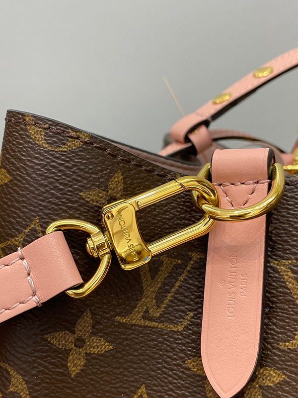 I W Fashion Lu-Vi bags - 17605