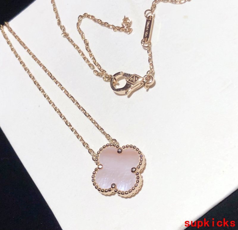 Van Cleef & Arples Jewelry