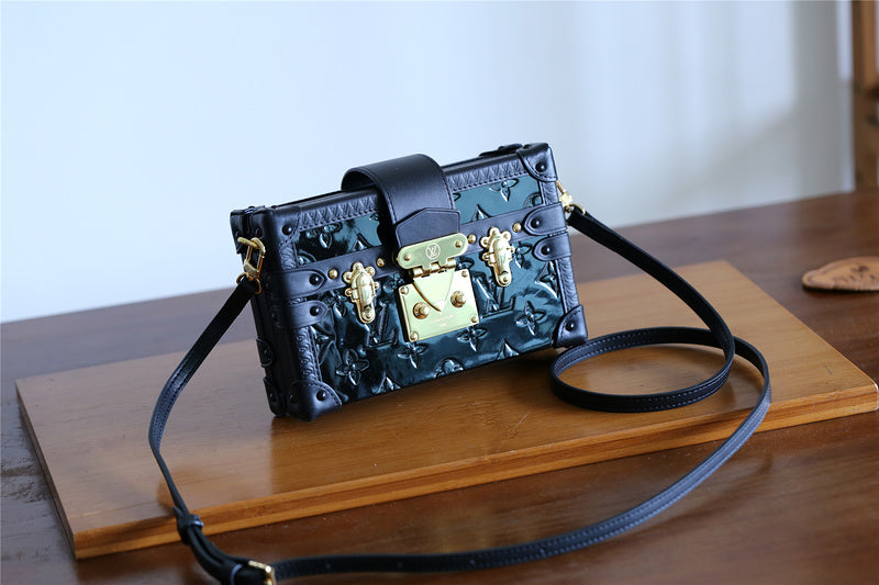 I W Fashion Lu-Vi bags - 8227