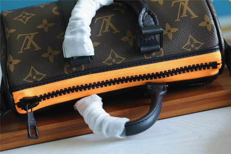 I W Fashion Lu-Vi bags - 11279