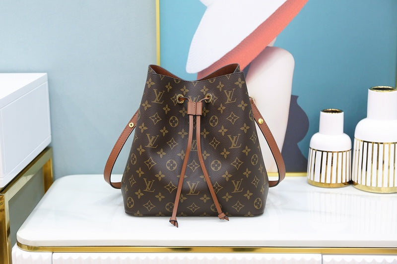 LOV2 Bags - Luxurious Bags  2685