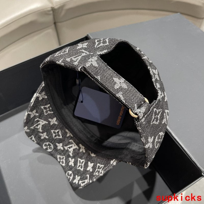 Louis Vuitton Luxury Cap
