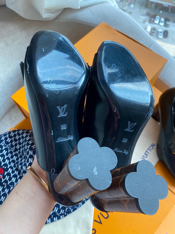 Louis Vuittion Luxury Shoes