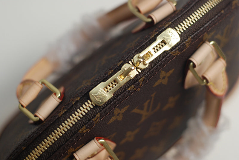 I W Fashion Lu-Vi bags - 8260
