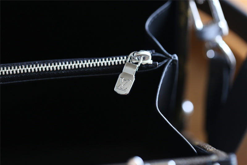 I W Fashion Lu-Vi bags - 10188