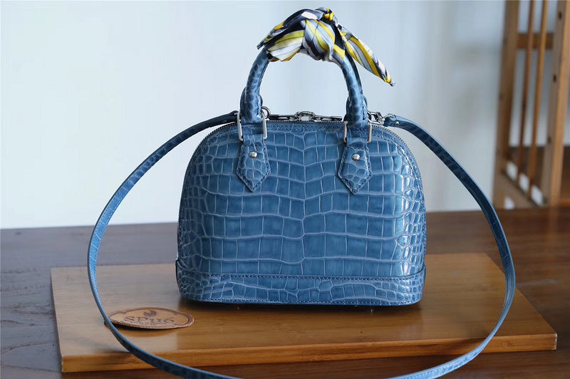 I W Fashion Lu-Vi bags - 8286
