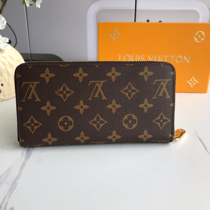 LOV2 Bags - Luxurious Bags  2800