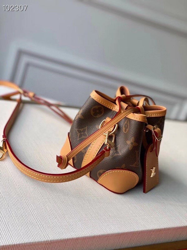 LOV2 Bags - Luxurious Bags  2695