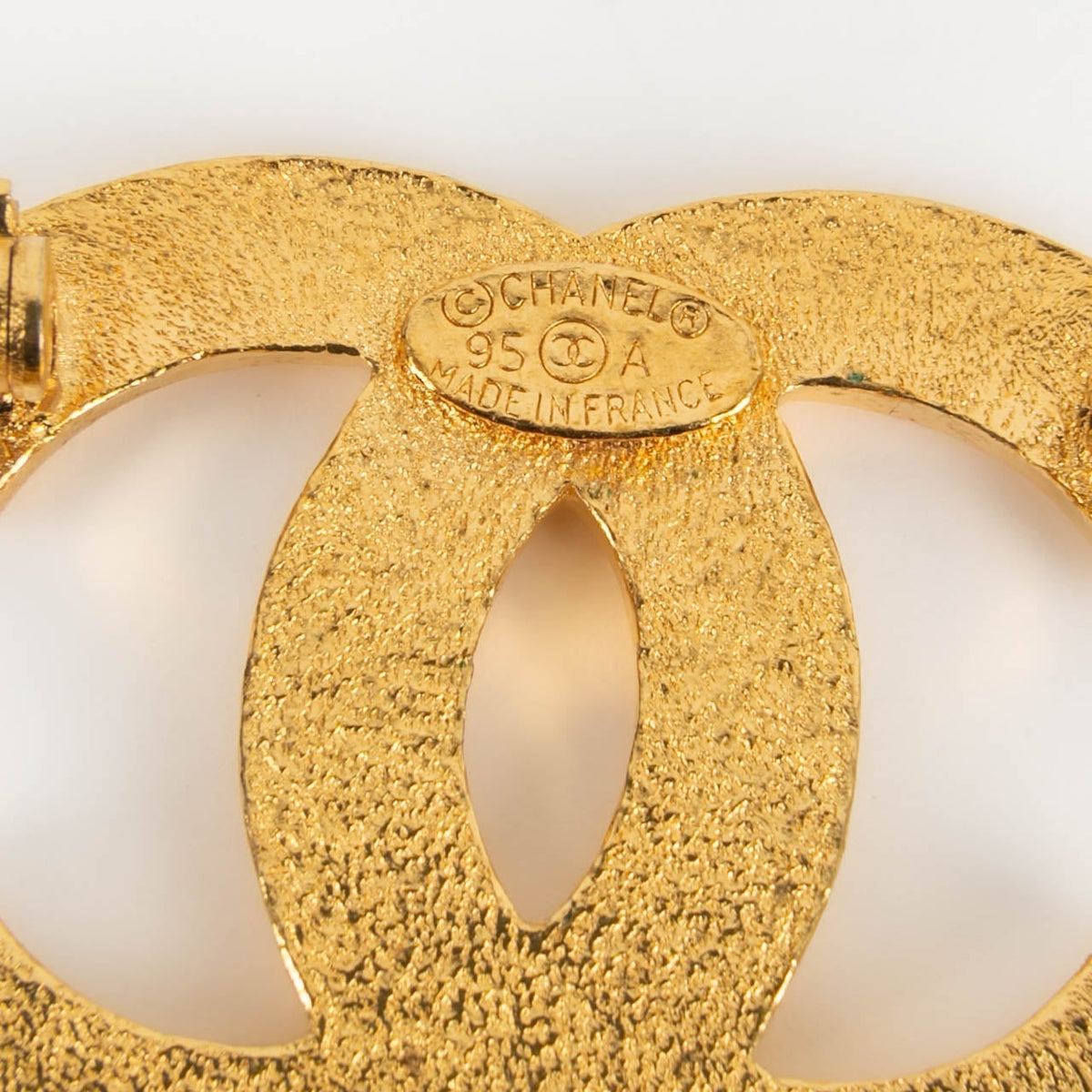 Broche charms Top Quality Chanel 1995