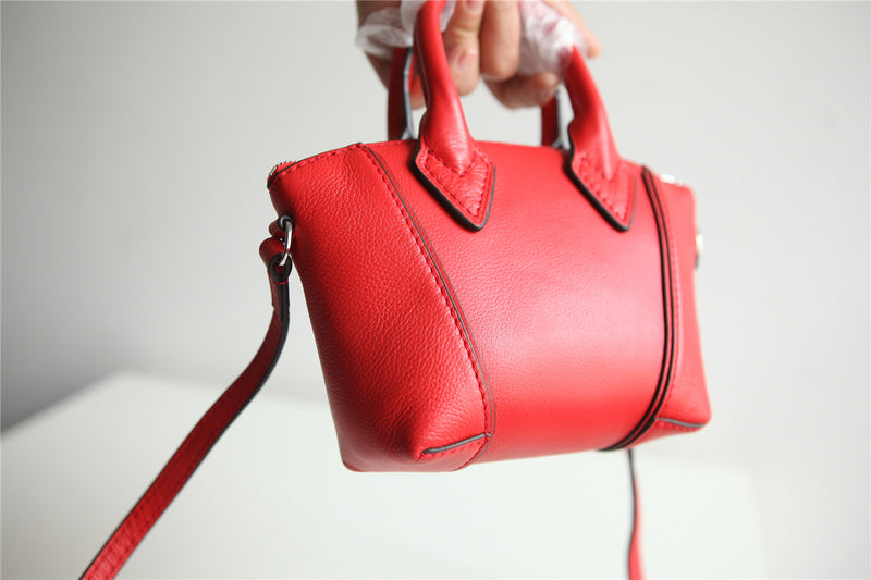 I W Fashion Lu-Vi bags - 8679