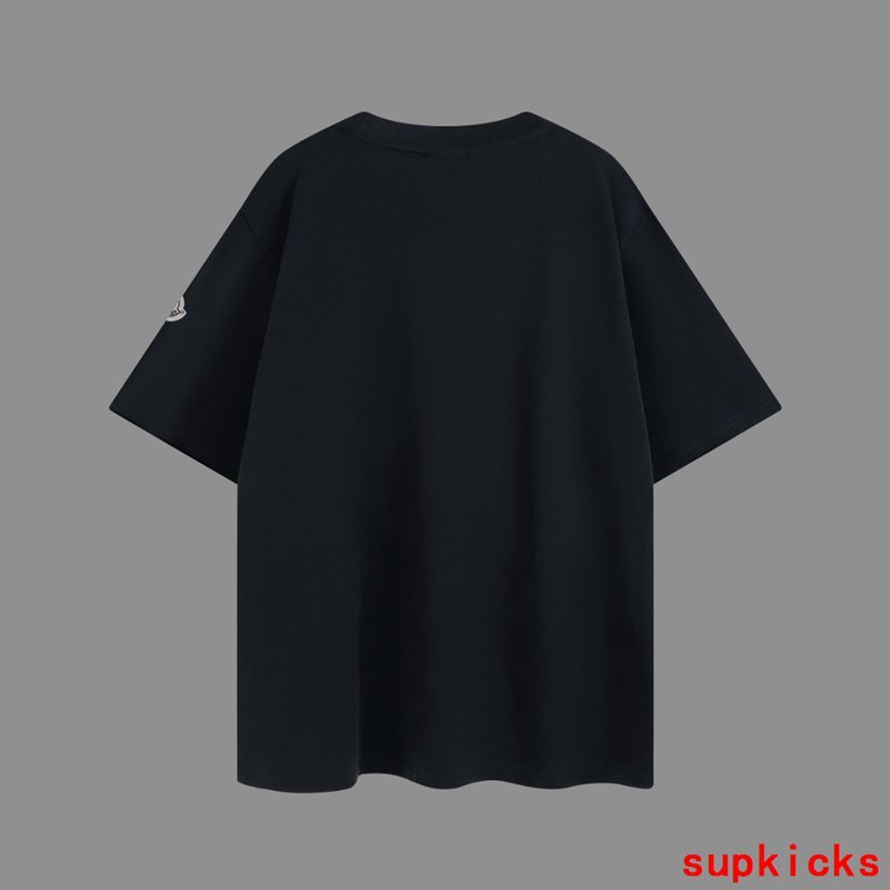 Moncler Luxury Cloth